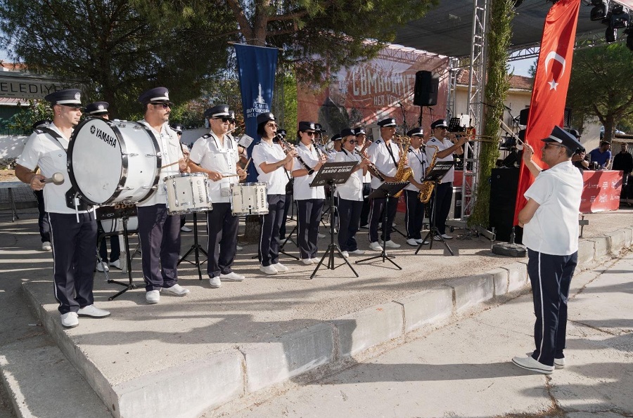 Aliağa Hacıömerli'de “Cumhuriyet Her Yerde” etkinliği