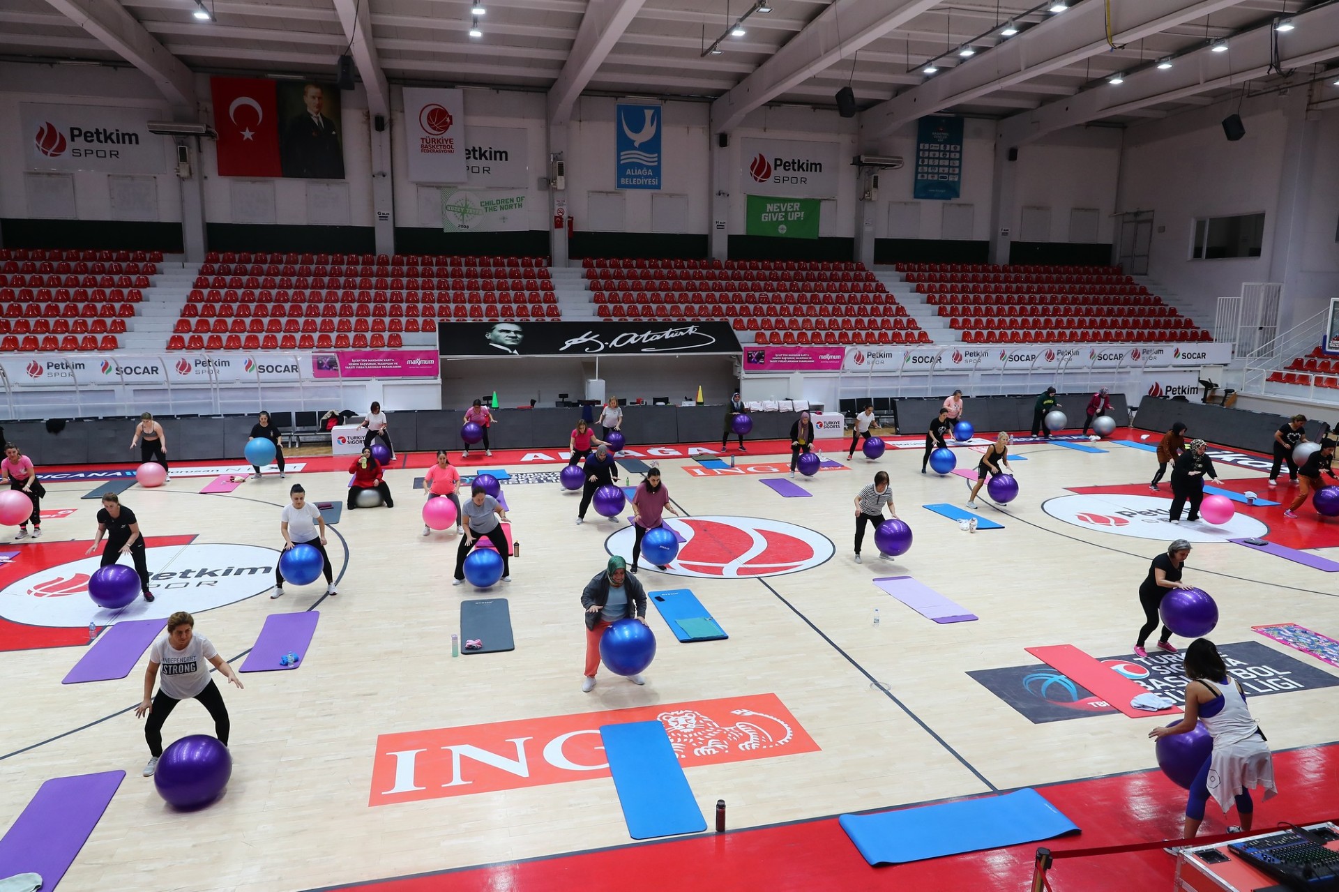 Aliağa Belediyesi’nden Kadınlara Özel Pilates ve Aerobik Kursu